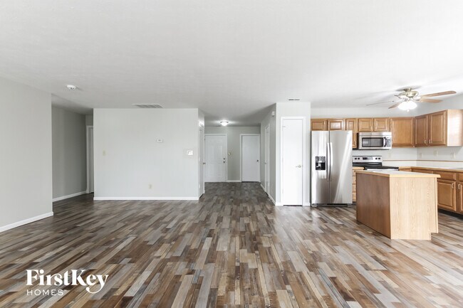 Photo - 8659 Eagles Nest Dr