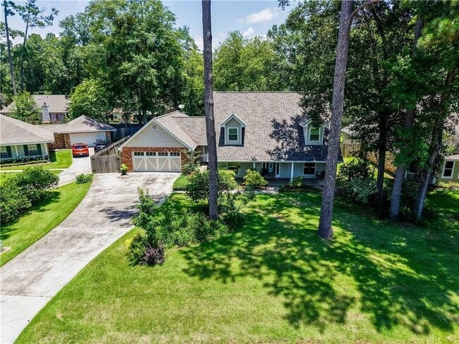 Photo - 133 Louise Dr