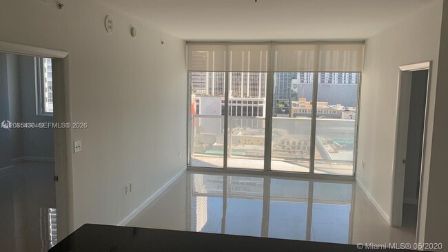 Photo - 253 NE 2nd St Unidad 1110