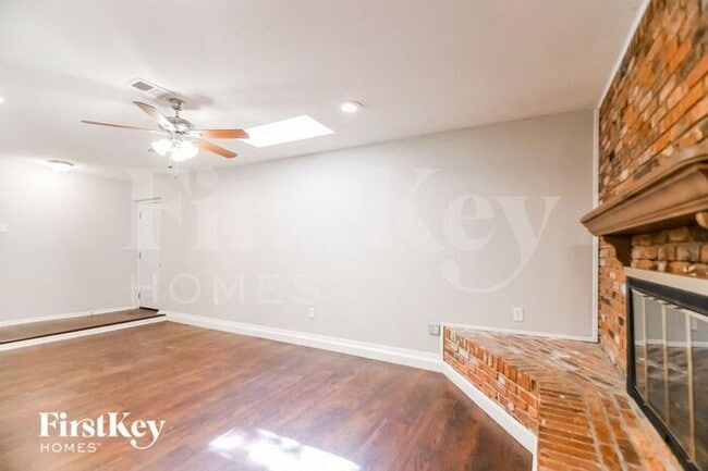 Photo - 6332 Norma St