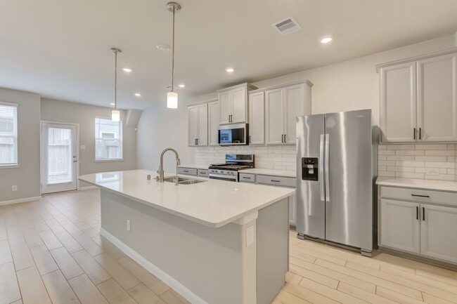 1523 Parkland Oak Dr