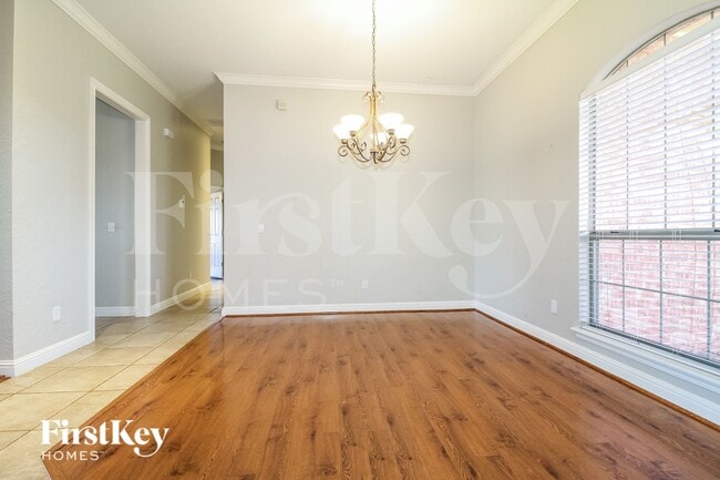 Photo - 3113 Highland Glen