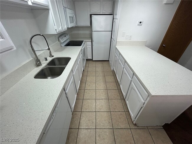 Building Photo - 4191 Gannet Cir Unit 233