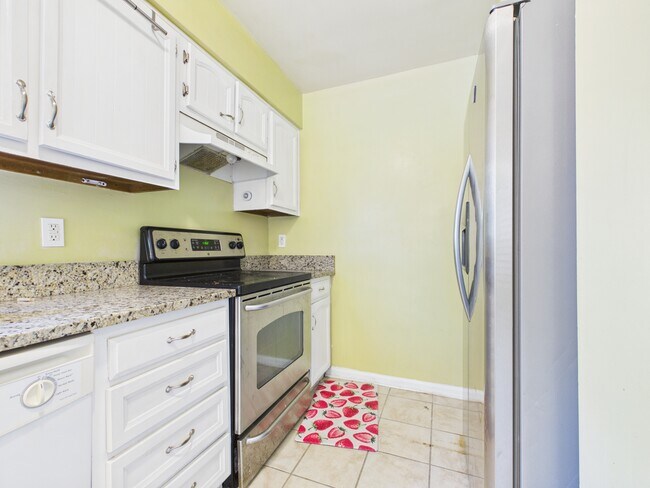 Photo - 8811 Hunter Ridge Dr