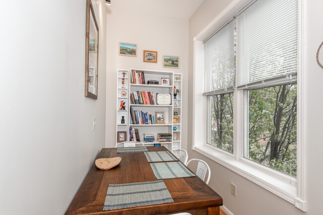 Photo - 2126 Fulton Ave Unit 3