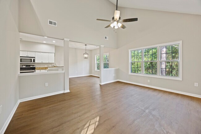 Photo - 40 Brittany Pl