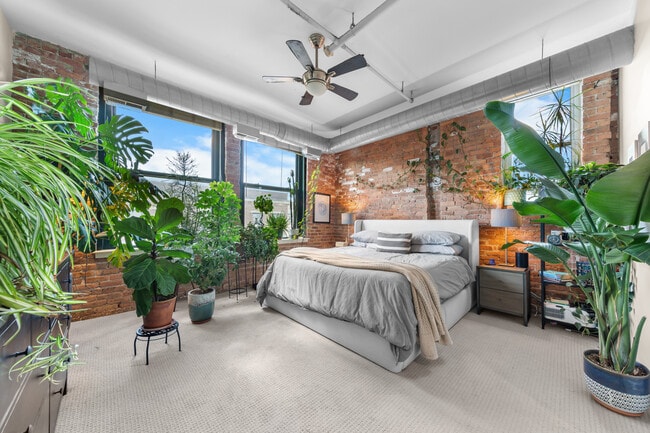 Photo - 3151 N Lincoln Ave Unit 322