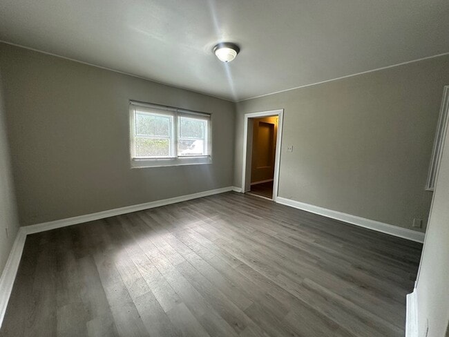Photo - NEWLY RENOVATED 3 bed/2 bath!