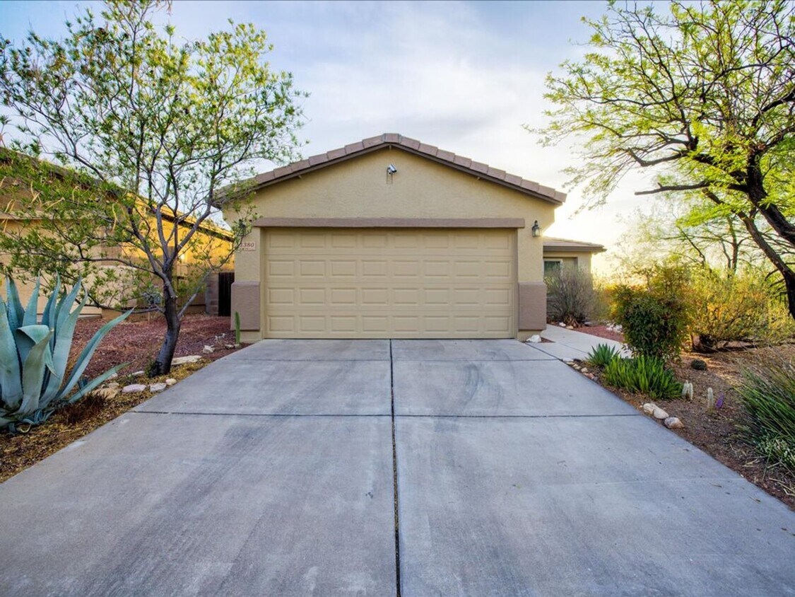 3 Bedroom 2 Bathroom - 3 Bedroom 2 Bathroom