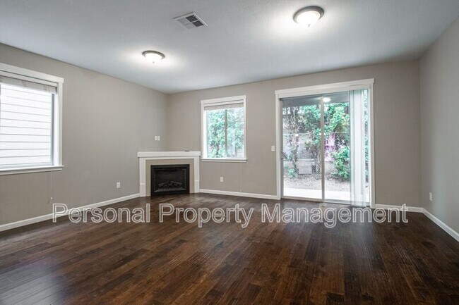 Photo - 2718 NE 130th Ct