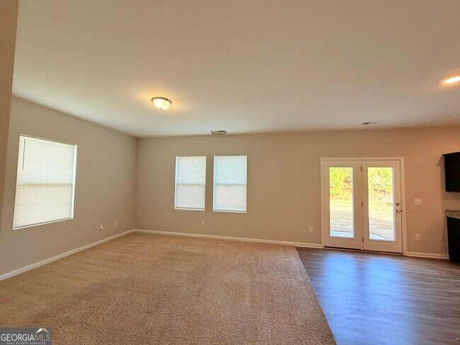 Photo - 301 Pescara Ct