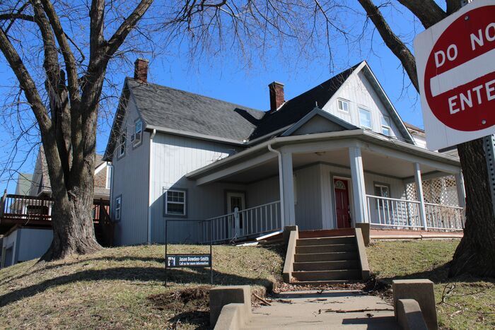 Beautiful home on corner lot - Beautiful home on corner lot