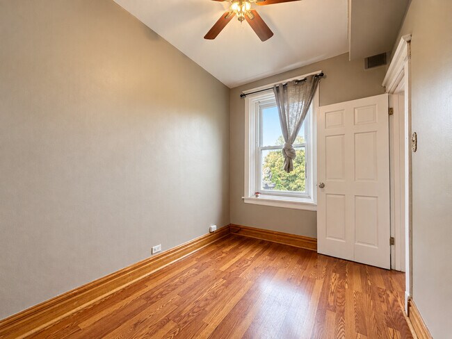 Photo - 3347 S Emerald Ave