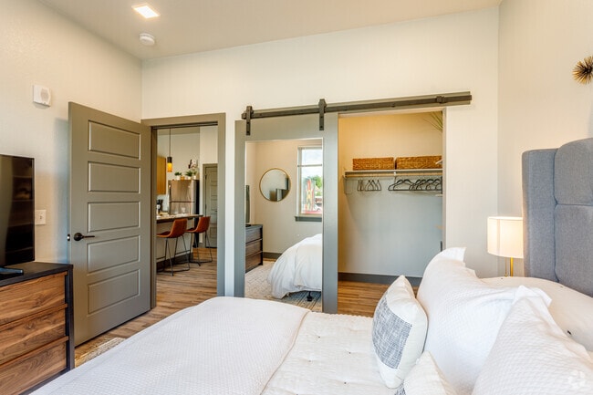 1BR, 1BA - 548 SF