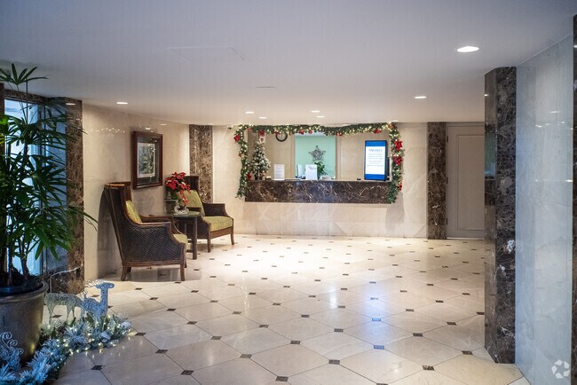 Photo - Colony Surf Building