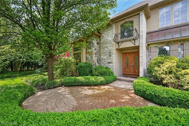 Photo - 29998 Hilliard Blvd