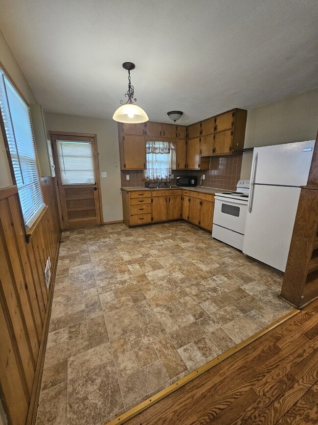 409 W Linden Ave