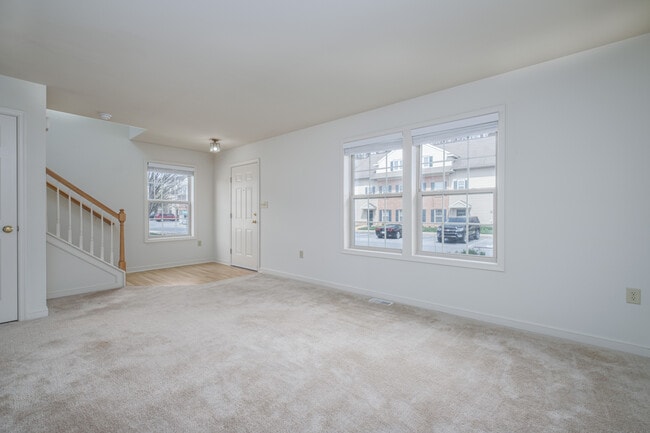 Photo - 104 Timber Dr