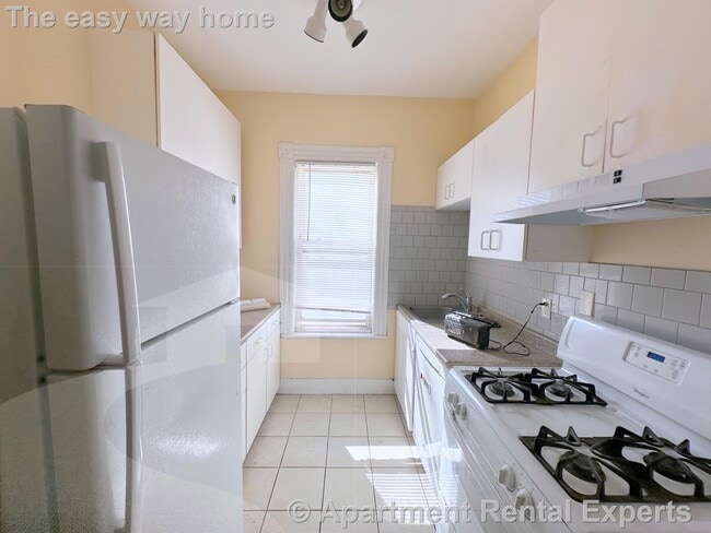 Photo - 145 College Ave Unidad #2