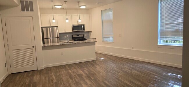 Photo - 61 Virginia Ave Unit 103