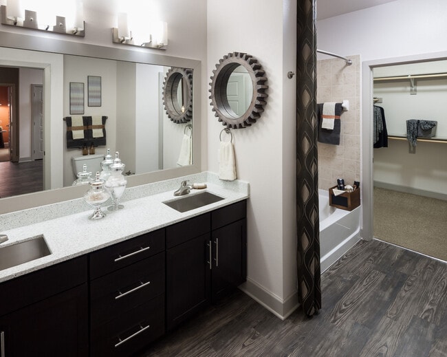 Photo - Pike West Commerce