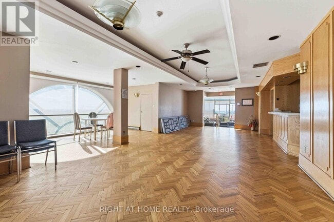 Photo - 2759 Carousel Crescent Unité 911