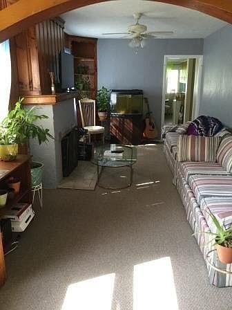 55 River Dr