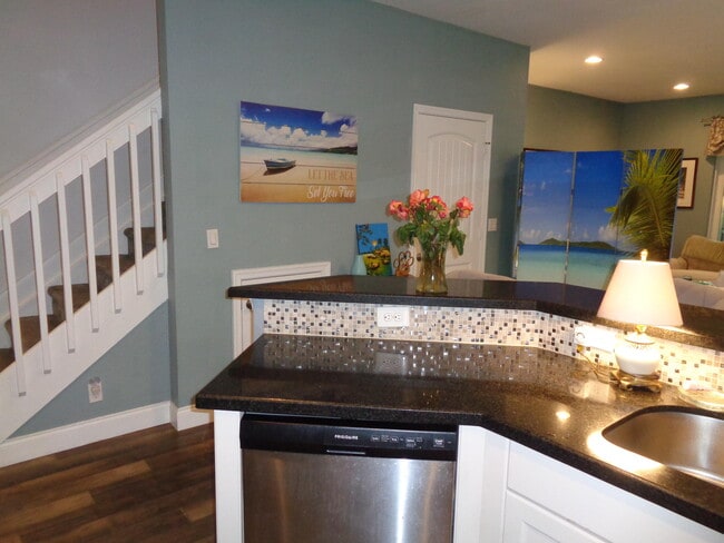 Photo - 2626 Webb Ave