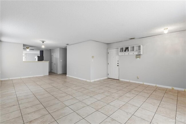 2246 Llano Grande Ln