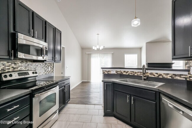 Photo - 7003 Hollow Oaks Dr