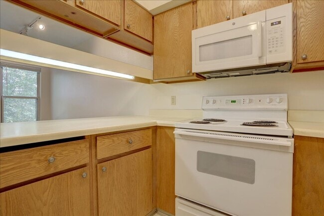Photo - Amazing 2 Bed/1 Bath with premium amenities in Denver!