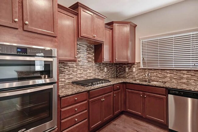 Photo - 1381 14th Ave