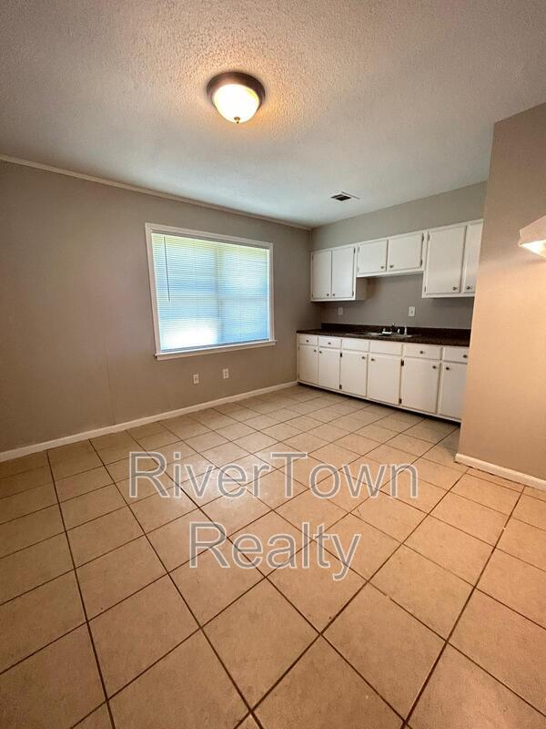 Photo - 3304 Sweet Springs Dr