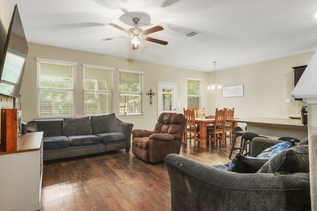 Photo - 1766 Parkside Shrs Ln