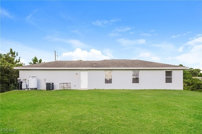 Photo - 3206 51st St W