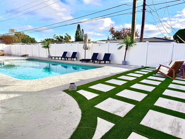 Photo - 2109 Academy Dr