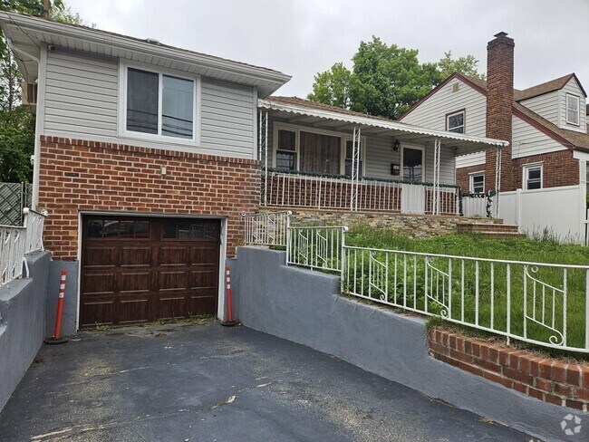 Building Photo - 163 Herbert Ave Rental
