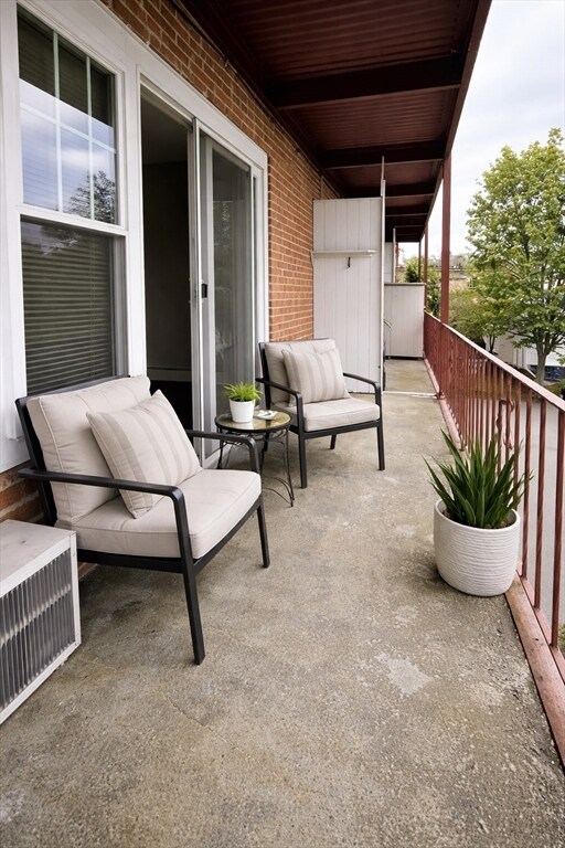 Photo - 625 Main St Unit 18