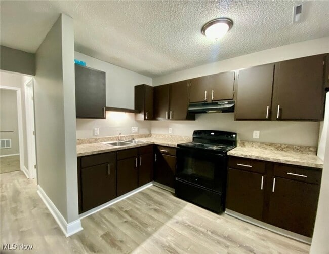 Photo - 2595 Terrace Ave Unit 3