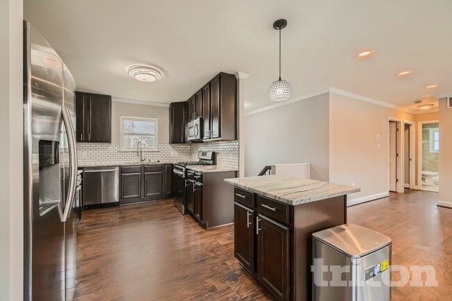 2 Danube Ct