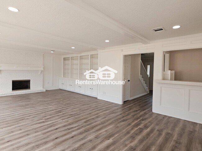 Photo - 16627 Aldenham Pl