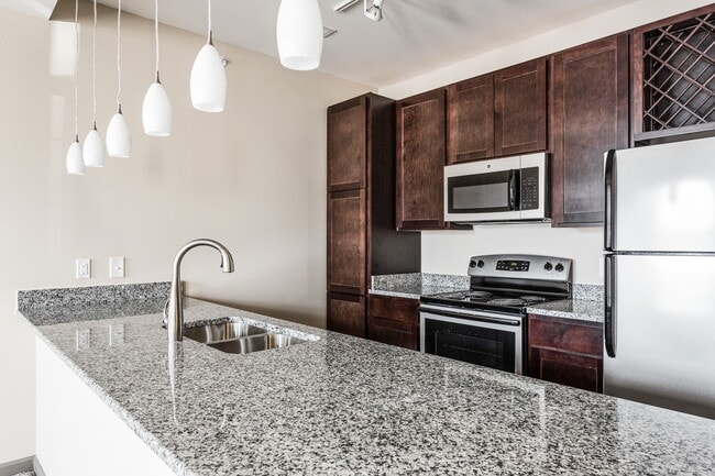The Avenue at Polaris Apartments