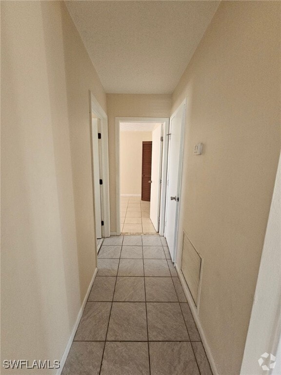 Building Photo - 3815 SE 15th Pl Unit 1 Rental