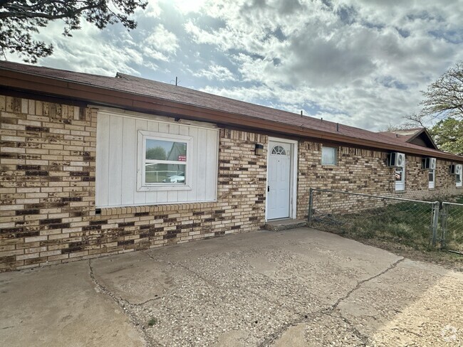 Building Photo - 650 S 22nd St Rental