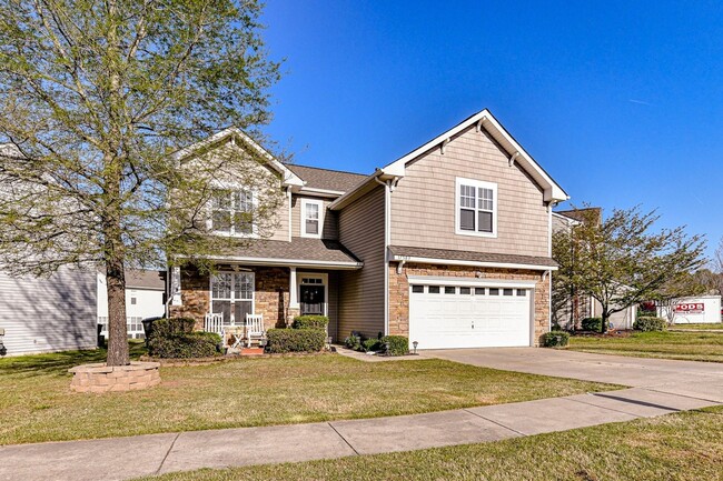 Photo - Great House in Southampton Commons! (Lawnc...