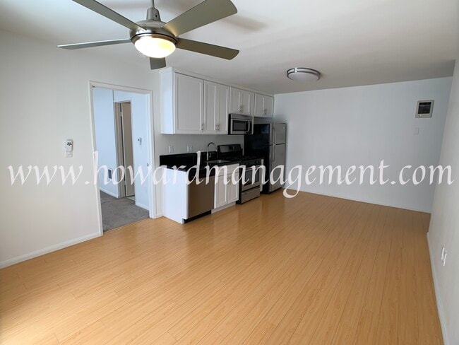 Dining Room / Kitchen (Studio) - 1309 Amherst Ave Rental