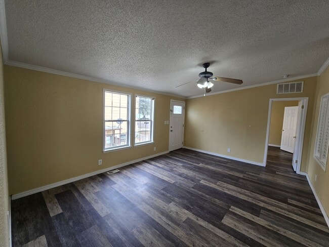 Building Photo - 220 Liberty St