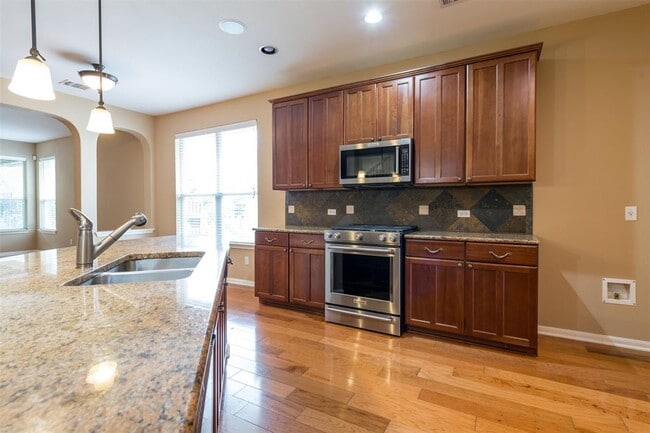 Photo - 14305 Broadwinged Hawk Dr