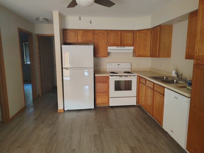 Photo - 700/701-701 Iroquois Ct Unit 701