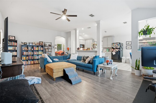 Photo - 5755 Lightstone Ln